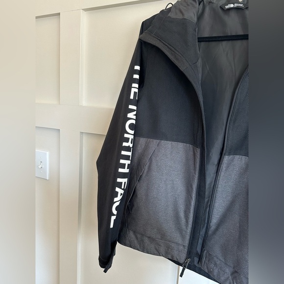 The North Face Men's Black and Dark Gray Performance Jacket - Picture 6 of 8